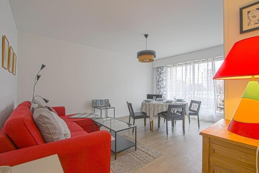 Appt Agreable Avec Balcon Au Sud-Ouest De Caen Apartment Exterior photo