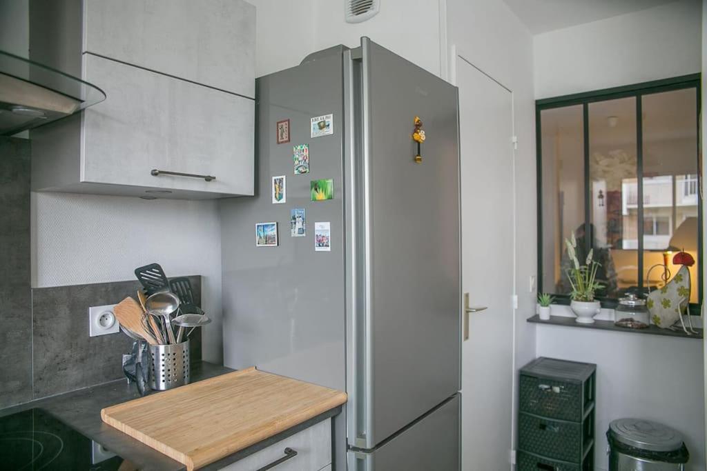 Appt Agreable Avec Balcon Au Sud-Ouest De Caen Apartment Exterior photo